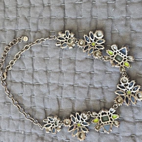 Stella & Dot Statement Necklace - Picture 7 of 7
